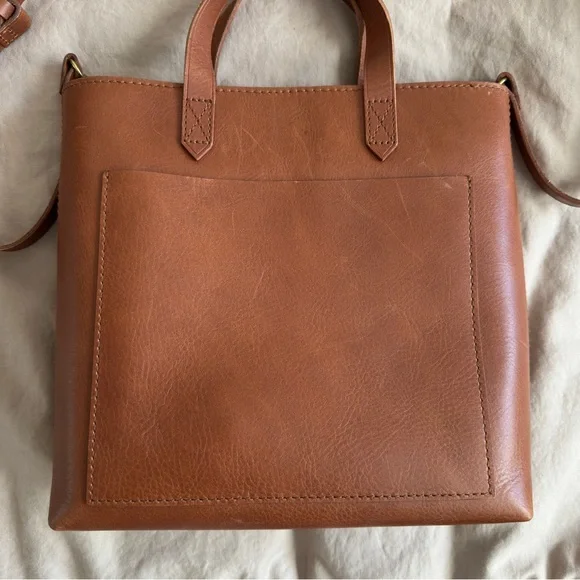 Madewell Small Transport Crossbody in English Saddle - Picture 2 of 10
